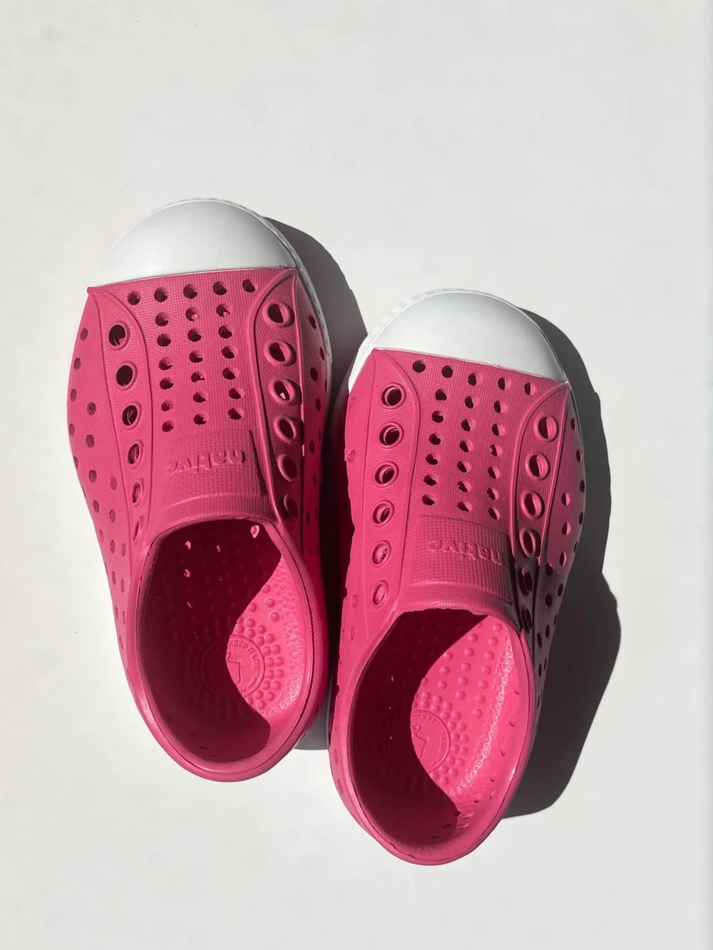 Native Shoes Pink Jefferson Slip-On Water Shoe in Pink, baby size 6